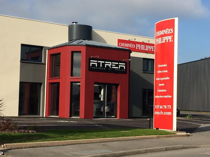 Devanture du showroom ATRÉA — Cheminées Philippe à Ploeren, près de Vannes